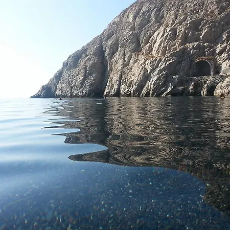 Zeus 2* Kamari (Santorini)